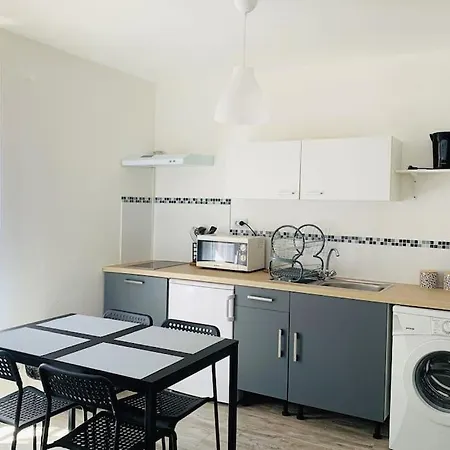 Apartament Avec Cuisine Au Centre Wifi