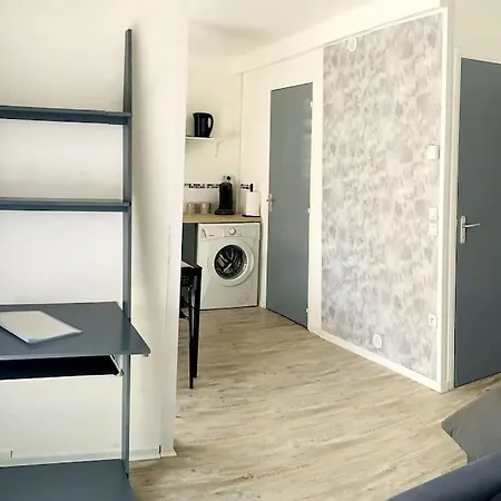 Avec Cuisine Au Centre Wifi Apartament Montluçon